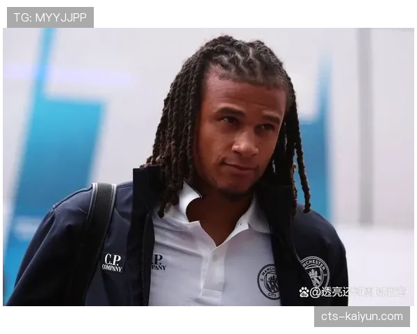 曼城后卫阿克翻修切尔西训练基地附近豪宅引重返猜测